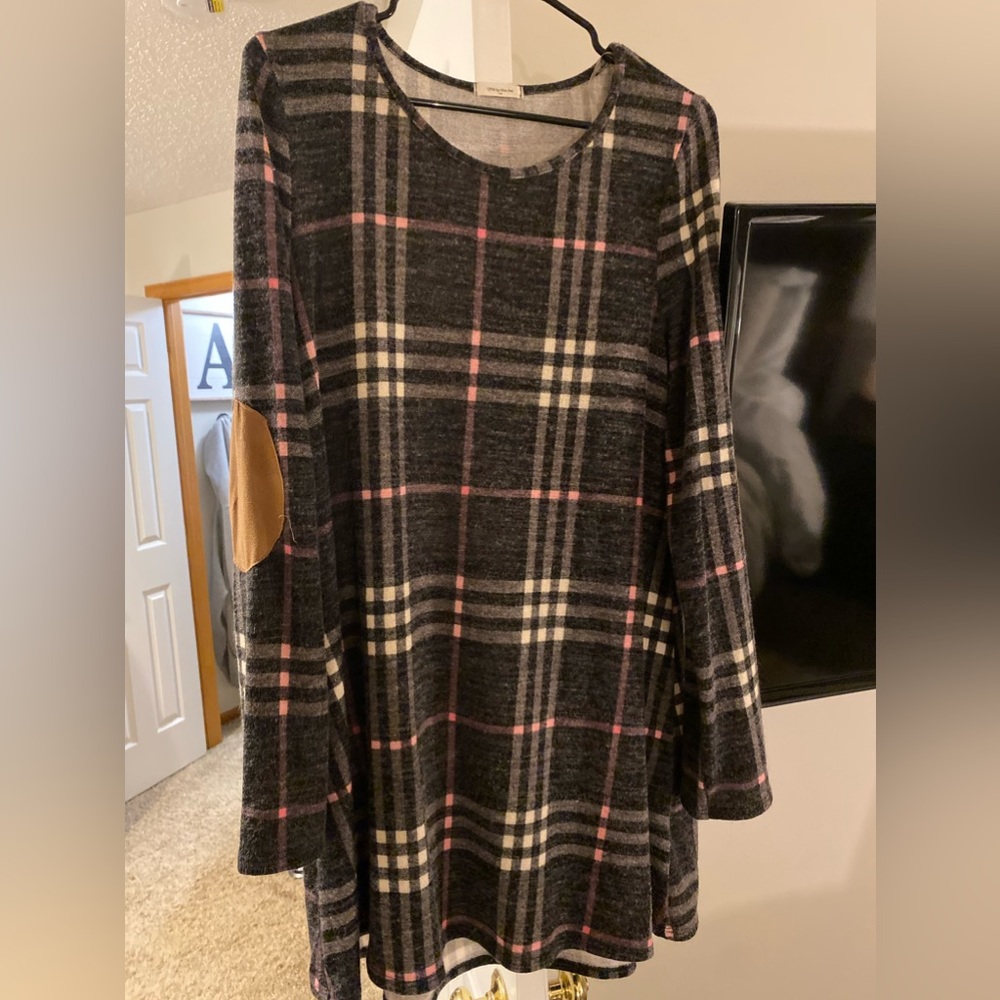 Mon Ami Plaid Long Sweater with Elbow patches